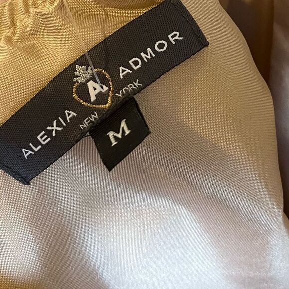 NWT! ALEXIA ADMOR | Strapless Sequin/Satin Mini Dress (M) - Picture 7 of 8